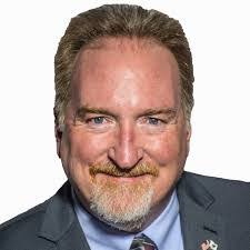 Steve Mckay's Instagram, Twitter & Facebook