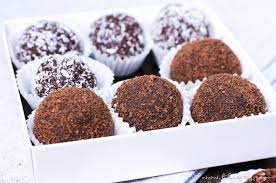Pralinen sind eine ganz besondere form der schokolade: 5 Minuten Pralinen Nutella Butterkeks Truffel Mit Kokos Filizity Com Food Blog Aus Dem Rheinland