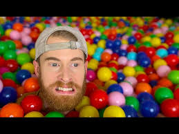 Brandon Farris Biography: Wife, Daughter, Age, Net Worth, Wikipedia, Son,  Family, Birthday, Youtube, Tattoo, Girlfriend, Sister | Thecityceleb