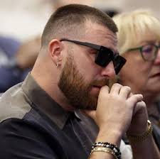 Expecting red heart from my true fans ❤️