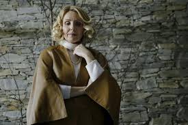 Sofia alves (born 25 september 1973 in luanda, angola) is a portuguese film, television and stage actress. Drama Revelado Sofia Alves Sentiu Se Mal Nas Gravacoes De A Serra Antes Da Cirurgia