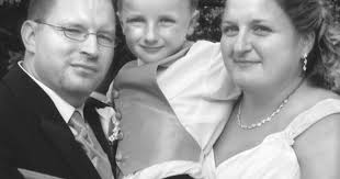 Kinnamon, Korth marry in Dwight