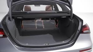 Dimension Mercedes Benz E Et Coffre Hybride Et Thermique