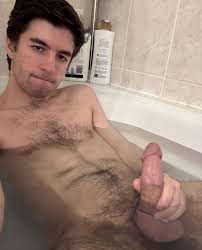 Terminando el 2024 con la hora del baño + la hora del pene