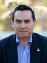 Luis Coronado's Instagram, Twitter & Facebook