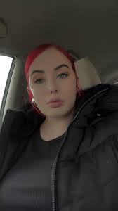 The guy to the LEFT is looking for a penpal. #304320. E-messaging