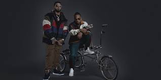 Anuel aa comes through with yet another new song titled los dioses and is right here for your fast download. Anuel Aa And Ozuna Release New Album Los Dioses Listen Pitchfork