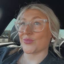 McKenzie Beasley (@111_mckenzie)