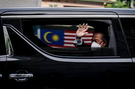 The role of tan sri muhyiddin yassin as caretaker prime minister is to ensure that the country's administration is not disrupted and can function as normal until a new prime. Mzqik2vogfxqfm