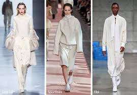 Fall Winter 2020 2021 Color Trends Fall 2020 Runway Colors Winter Outfits Women Winter Maternity Outfits Winter Fashion Outfits