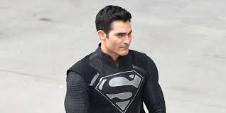 Check spelling or type a new query. Superman S Black Suit Explained Why Tyler Hoechlin Is Wearing A Different Costume In Elseworlds Crossover