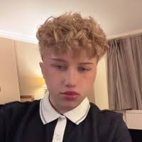 20+ "Daniel Tickle" profiles