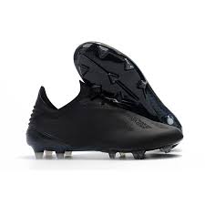 Sedan dess har adidas blivit kända världen över för sin kvalité och innovation. Fotbollsskor Adidas X18 1 Fg Herr Svart