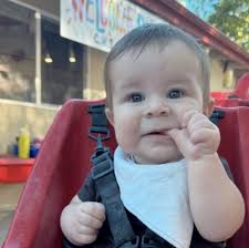 Alyssa Moskowitz and Sam Rosenblum's Wedding Website