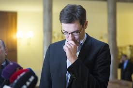 Tehát most bárki meghallgathatja karácsonyt angolul beszélni. Karacsony Gergely Bemutatta Hiperpassziv Angol Nyelvtudasat Video