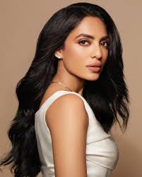 Tharushi @karma.knows for Harper's Bazaar Vietnam @bazaarvietnam  #Photography @radhika.photos #Styling @laurenncroftt #Makeup @lovesamantics  #Hair @brandongaunt_mua #Nails @nailartbyashton #Set @olliegale #Lighting  @alexjose.photo #StylingAssistant ...