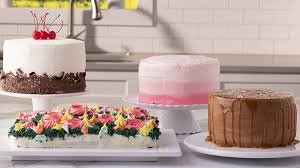 Learn to use basic equipment and master piping techniques to make beautiful cakes and cupcakes for special occasions. How To Decorate A Cake Bettycrocker Com