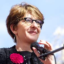 Suzanne Elizabeth Dunning: Yoga Studio Owner + Teacher