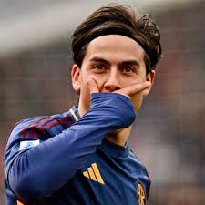 🇦🇷 Dybala has never missed a Roma penalty! 17/17 since joining the club 💯