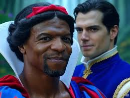 迪士尼硬要黑人演白雪公主才是種族歧視吧，想要打破這個傳統觀念應該用黑人去想新的故事出來～