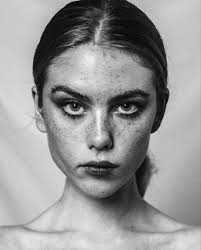 Black And White Face Drawing Reference Pin By Pearlbones On Drawing 2020 Art Reference Photos Portrait Drawing People Faces