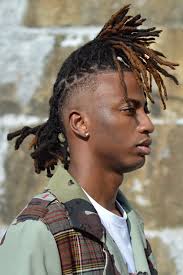 Simply put, the hairstyle became a hit back in the late 90s and early 2000s when celebrities started sporting it. 40 Bald Fade Haircuts For Inspiration On Your Next Barber Trip