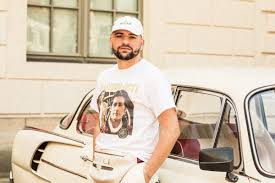 * 1991 in dortmund) ist ein deutscher rapper marokkanischer abstammung. Miami Yacine Designer Video