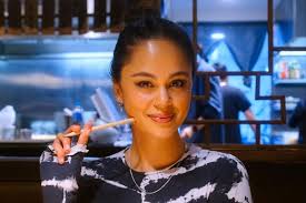 How Elfy Scott discovered her mum had schizophrenia.