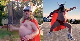 Most people known him primarily for his roles in comedies. Jack Black Im Thor Kostum Ist Das Must See Des Tages