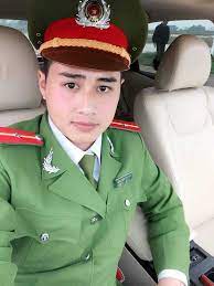 Công việc của anh chàng sinh năm 1990 này khi liệt kê cũng tốn nhiều giấy mực như: Nam Cáº£nh Sat Hinh Sá»± Ä'iá»ƒn Trai Ká»ƒ Chuyá»‡n Tá»± Tay Goi Banh ChÆ°ng Ngay Táº¿t