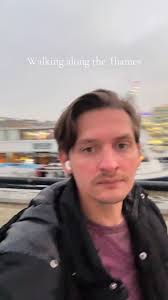 Walking along #thethames