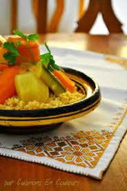 Découvrez la recette de couscous royal marocain cuisiné avec de bons légumes du soleil, délicieux facile et rapide à préparer. Couscous A La Viande Et Aux Legumes Cuisinons En Couleurs