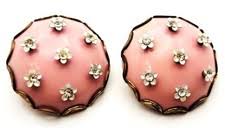 Bigiotteria rosa in plastica