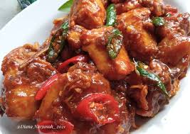 Ayamnya utuh, aku ungkep dulu hingga bumbu mengental, lalu aku panggang di oven. Resep Ayam Kecap Pedas Manis Oleh Diana Nurjanah Cookpad