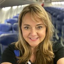 Heidi Darnell's Instagram, Twitter & Facebook