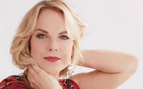 Последние твиты от elīna garanča (@elinagaranca). Elina Garanca News Strahlende Farben Des Sudens Elina Garanca Ist Mit Sol Y Vida Das Sommeralbum Des Jahres Gelungen