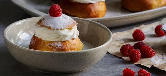 Having shrove tuesday this week, what could be a better idea than giving the recipe for the famous finnish pastry laskiaispulla? Laskiaispulla Home Facebook