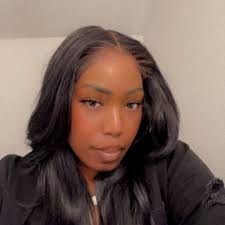 This woman is a whole powerhouse: running the house, running the agency,  farthing our baby girl into the world, mommy of all mommies, and not to  mention will knock if you buck!