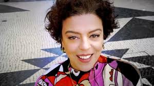 MirAnda presents new album Uma Mulher na Cidade