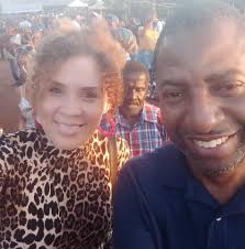 Artist helps Jamaican people with donations