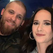 Brantley Gilbert & Wife Expecting Baby #3
