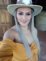 Eli Benitez's Instagram, Twitter & Facebook