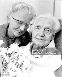 57 Lloyd Pearson Stock Photos, High-Res Pictures, and Images