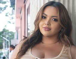 Ensaio Feminino Externo Moda Projects :: Photos, videos, logos,  illustrations and branding :: Behance