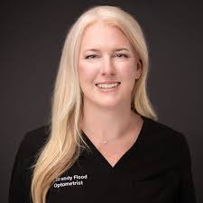 Brandy Flood's Instagram, Twitter & Facebook