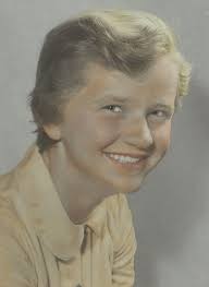 PYHYCZ, Lieselotte 'Lottie'