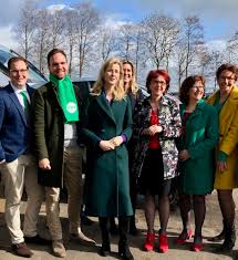 Wat een mooie schaatsdag vandaag. Staatsecretaris Mona Keijzer Op Bezoek In De Ronde Venen Nieuwe Meerbode
