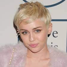 Loving her cute new hair color. Miley Cyrus Hair Evolution Popsugar Beauty