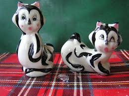 Black And White Checkered Salt And Pepper Shakers Vintage Black And White Cats Salt And Pepper Salt Shaker Salt N Pepper Vintage Cat