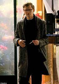 Willa Fitzgerald Ansel Elgort Begin Filming The Goldfinch In Nyc Ansel Elgort Theo Decker Goldfinch